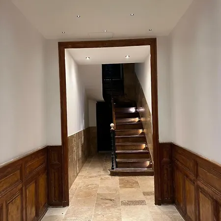 Apartment Neuf Climatise - Triangle D'or
